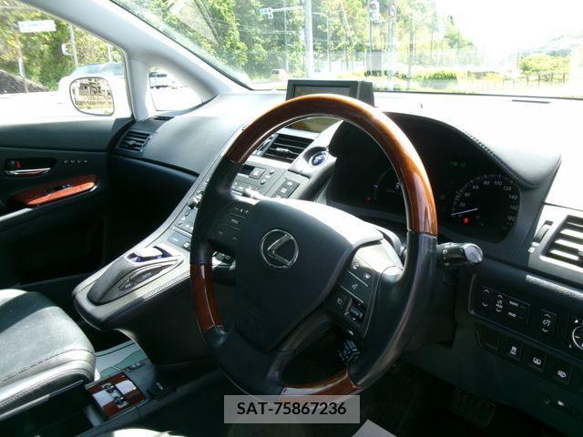 Lexus HS 2010-07 275372-18