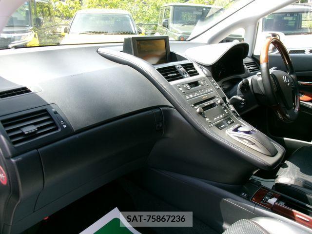 Lexus HS 2010-07 275372-13