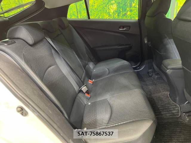 Toyota PRIUS 2016-05 204749-10