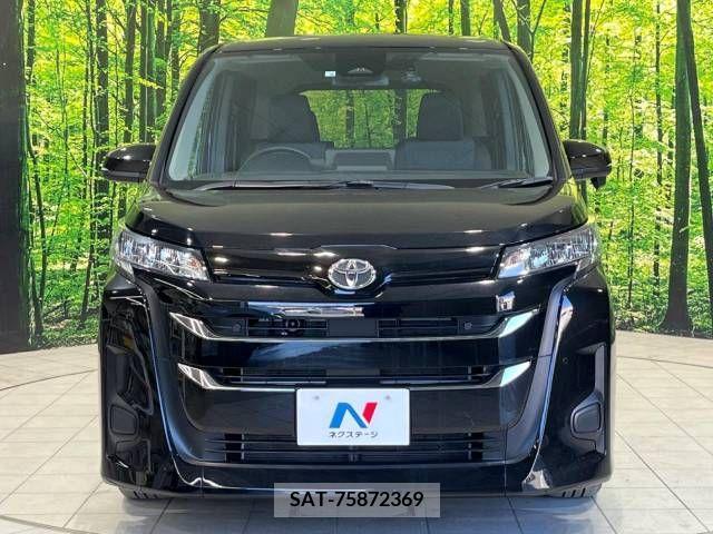 Toyota NOAH 2023-04 206014-13