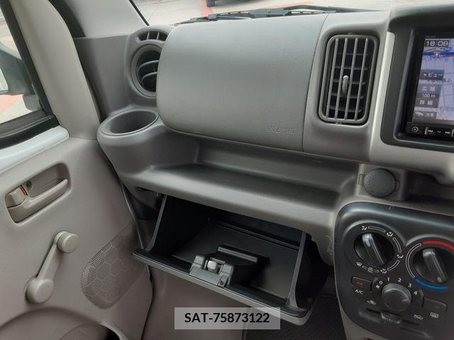 Suzuki EVERY 2017-04 359924-8