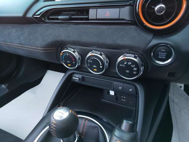 Mazda ROADSTER 2019-09 17479-15