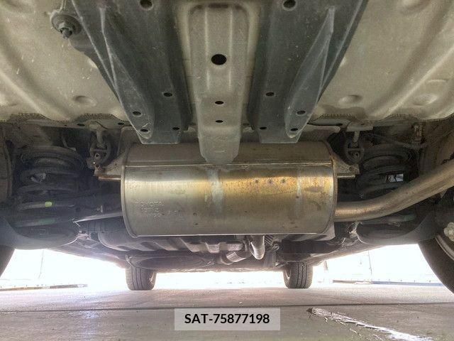 Toyota VOXY 2013-09 289004-7
