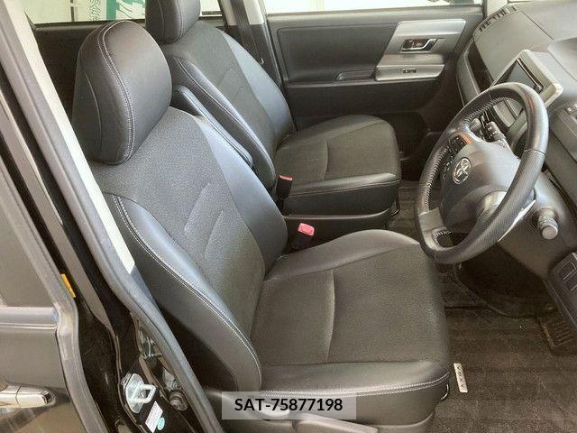 Toyota VOXY 2013-09 289004-9