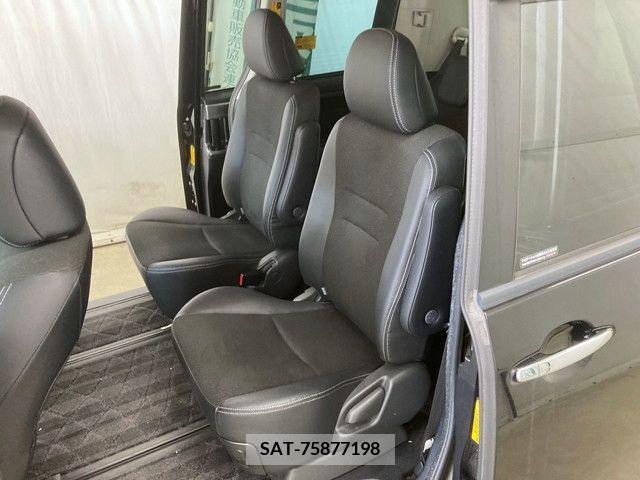 Toyota VOXY 2013-09 289004-15
