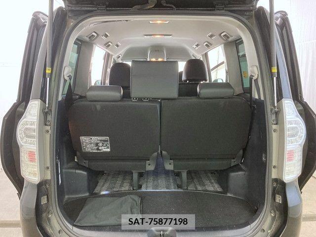 Toyota VOXY 2013-09 289004-12
