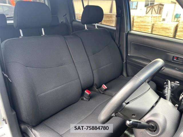 Toyota BB 2013-09 293347-8