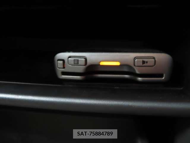 Mitsubishi OUTLANDER PHEV 2019-01 207949-14