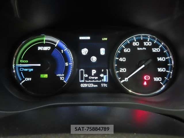 Mitsubishi OUTLANDER PHEV 2019-01 207949-11