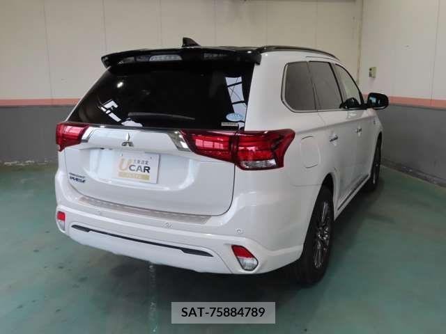 Mitsubishi OUTLANDER PHEV 2019-01 207949-1