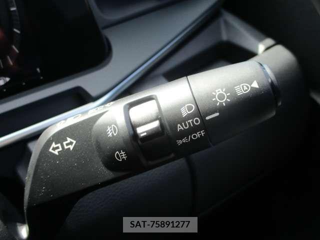 Nissan AURA 2023-09 261494-4