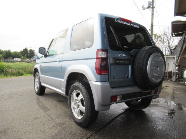 Mitsubishi PAJERO MINI 2006-05 27738-12