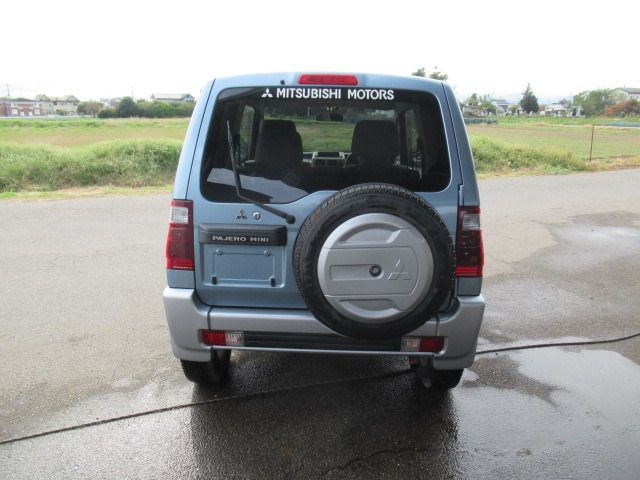 Mitsubishi PAJERO MINI 2006-05 27738-10