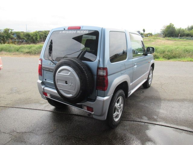 Mitsubishi PAJERO MINI 2006-05 27738-8