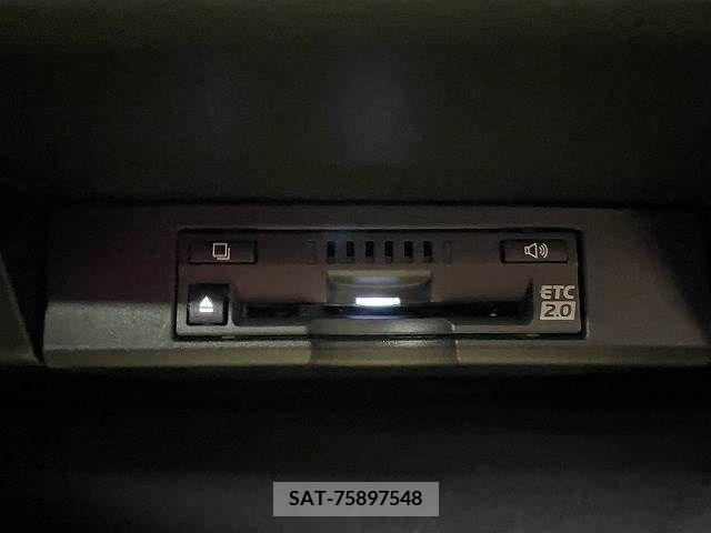 Lexus NX 2018-12 275632-12