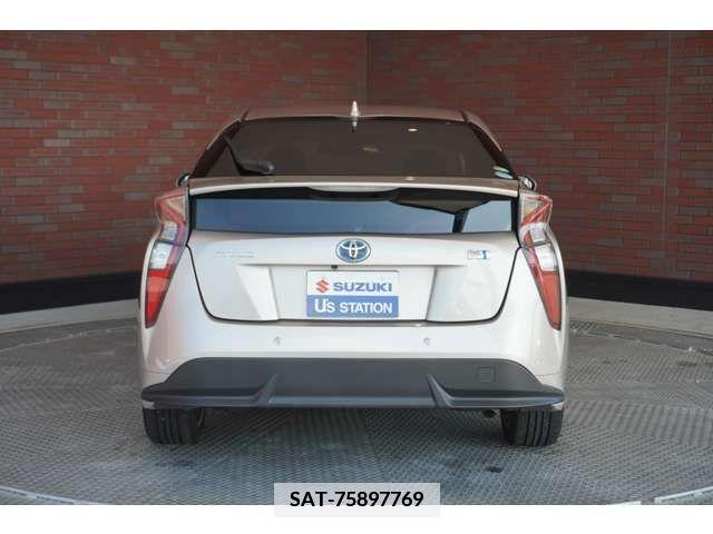 Toyota PRIUS 2016-06 366355-2