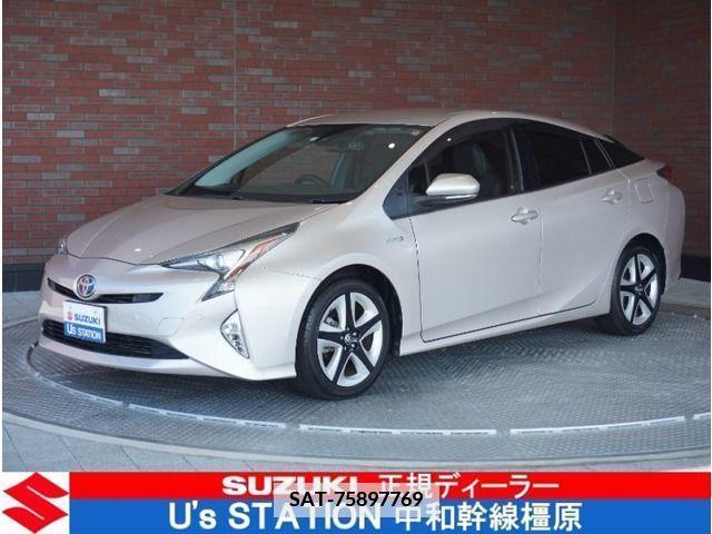 Toyota PRIUS 2016-06 366355-0