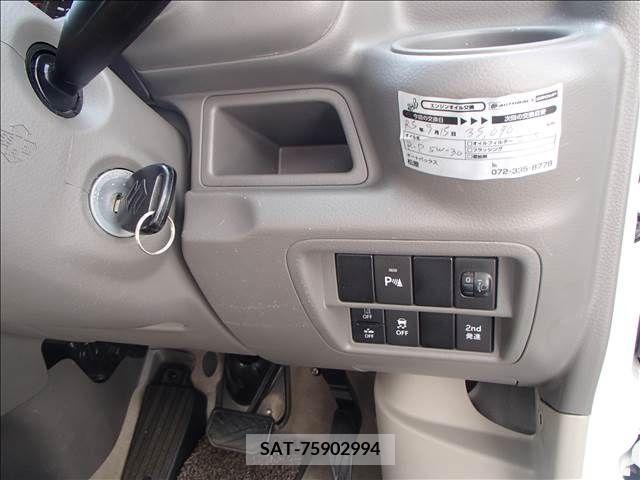 Suzuki EVERY 2021-11 208193-12