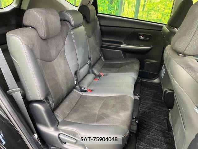 Toyota PRIUS ALPHA 2015-03 224015-9