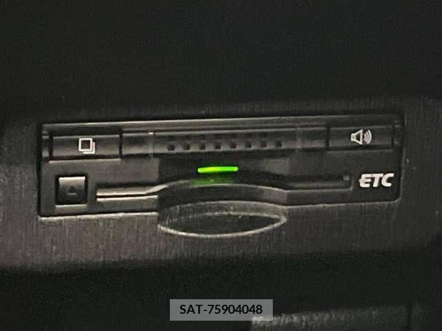 Toyota PRIUS ALPHA 2015-03 224015-3