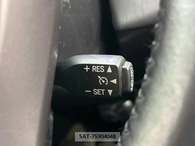 Toyota PRIUS ALPHA 2015-03 224015-4