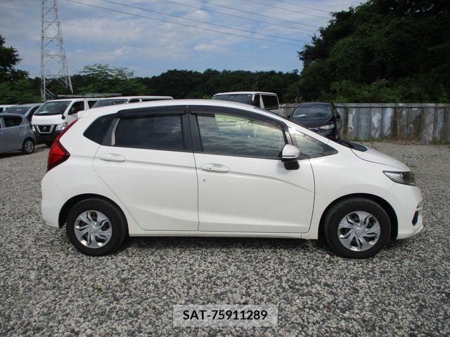 Honda FIT 2018-06 354868-5