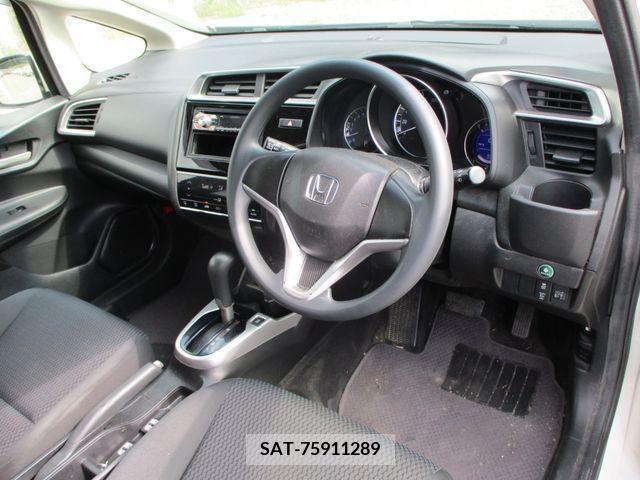 Honda FIT 2018-06 354868-1