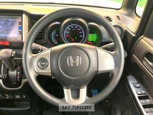 Honda N BOX 2017-01 306691-11