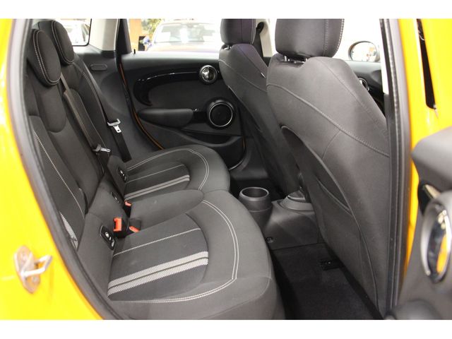 Bmw MINI 2015-06 6006-17