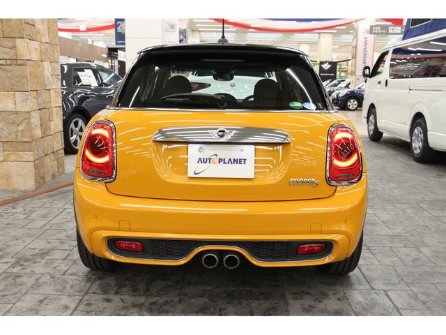 Bmw MINI 2015-06 6006-25