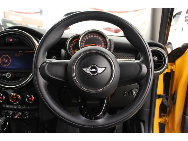 Bmw MINI 2015-06 6006-14