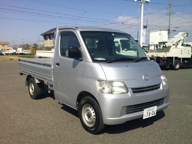 Toyota TOWNACE TRUCK 2011-04 674-0