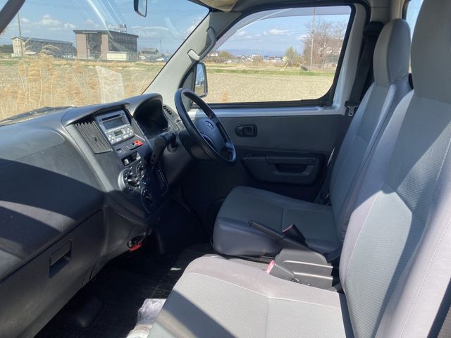 Toyota TOWNACE TRUCK 2011-04 674-6