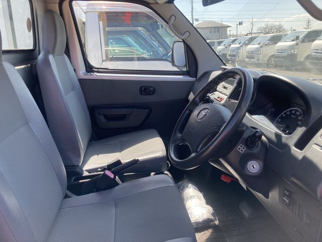 Toyota TOWNACE TRUCK 2011-04 674-5