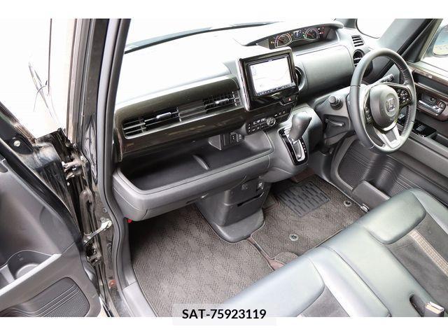Honda N BOX CUSTOM 2019-04 280031-15