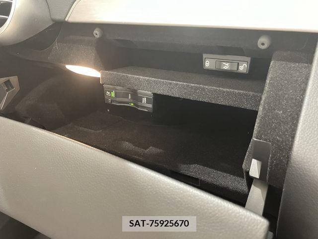Amg C-CLASS 2019-01 291478-13