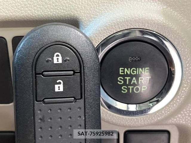 Toyota PASSO 2018-08 365996-6