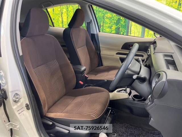 Toyota AQUA 2014-10 389321-8