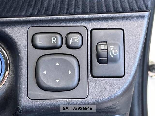Toyota AQUA 2014-10 389321-7