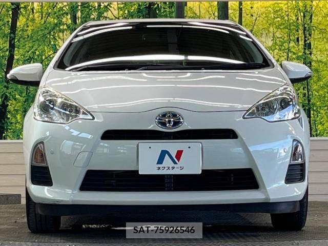 Toyota AQUA 2014-10 389321-14