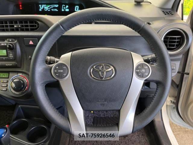 Toyota AQUA 2014-10 389321-11