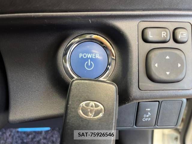 Toyota AQUA 2014-10 389321-4
