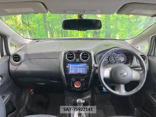 Nissan NOTE 2013-05 302306-1