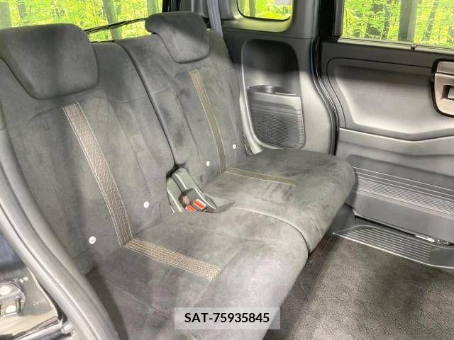 Honda N BOX CUSTOM 2018-03 346101-9