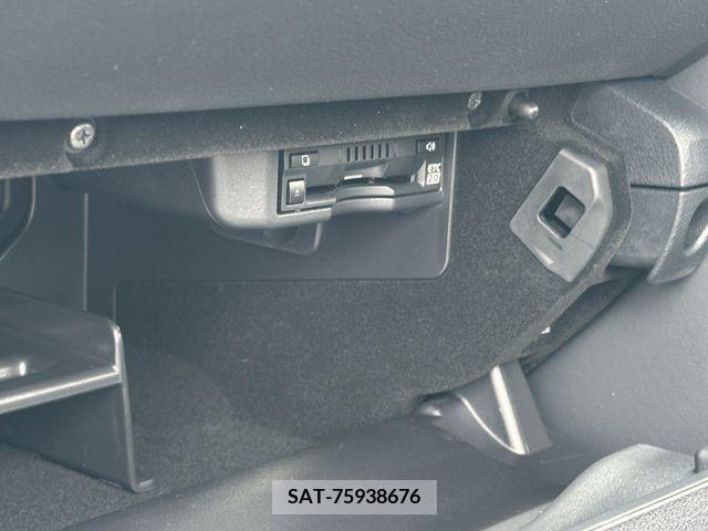 Lexus IS 2022-07 275772-9