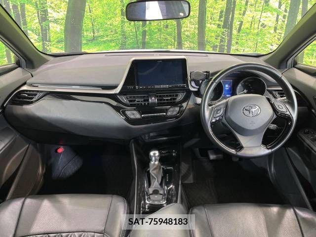 Toyota C-HR 2018-08 264540-1