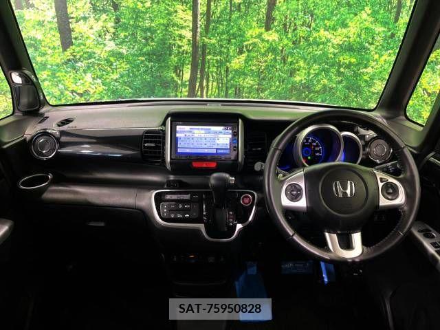 Honda N BOX CUSTOM 2016-11 278976-1