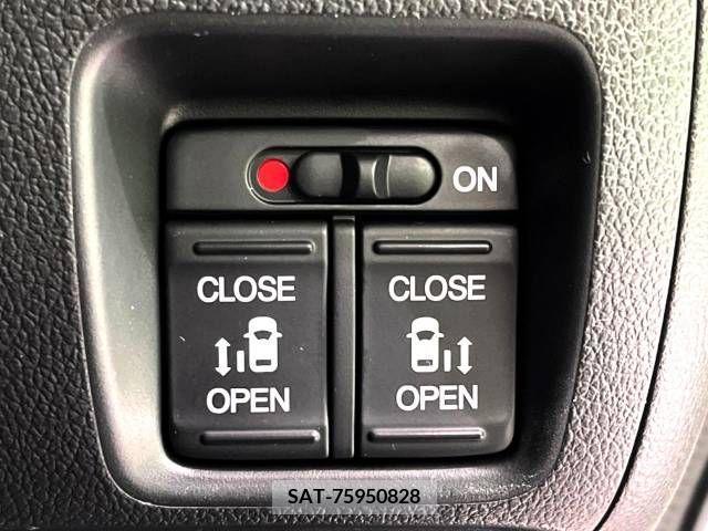 Honda N BOX CUSTOM 2016-11 278976-4