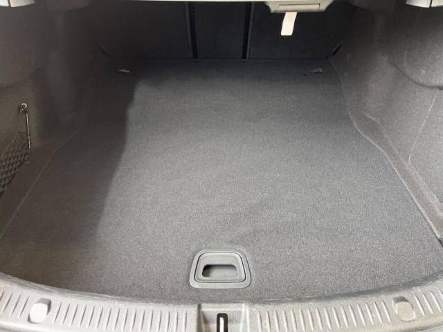 Mercedes Benz E-CLASS 2018-11 195142-12