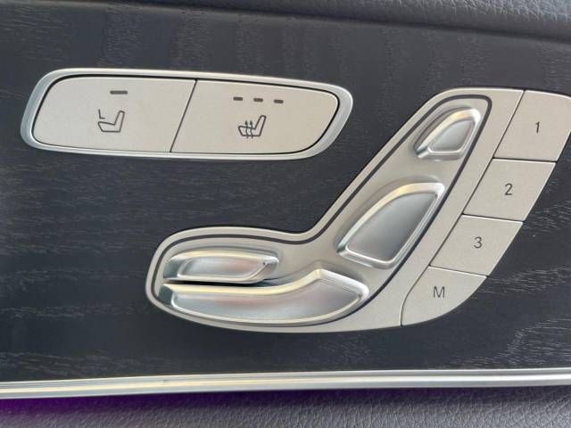Mercedes Benz E-CLASS 2018-11 195142-5